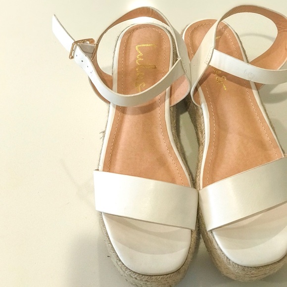 White platforms - Picture 2 of 3